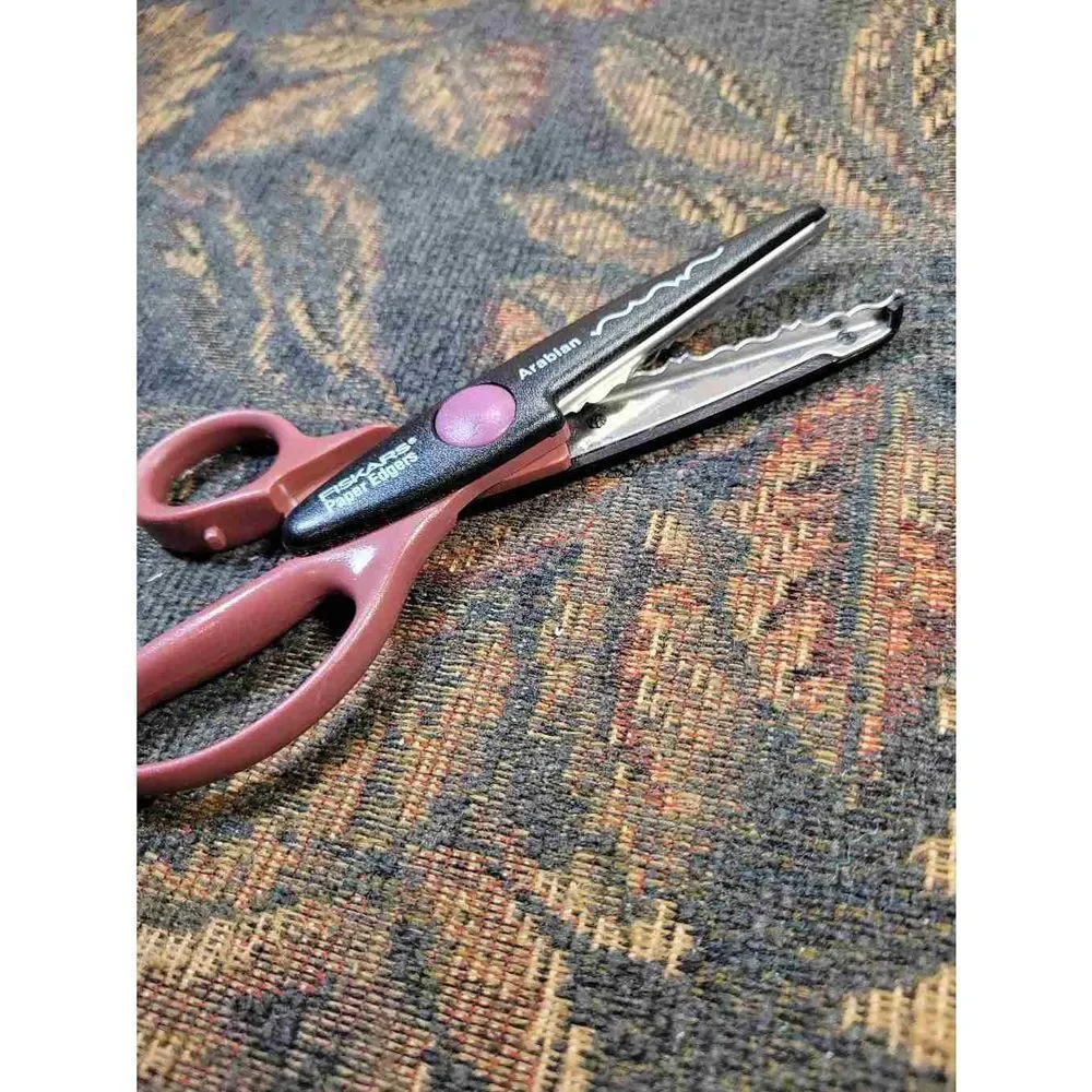 Fiskars Paper Edge Scissors- Arabian Paper Edgers